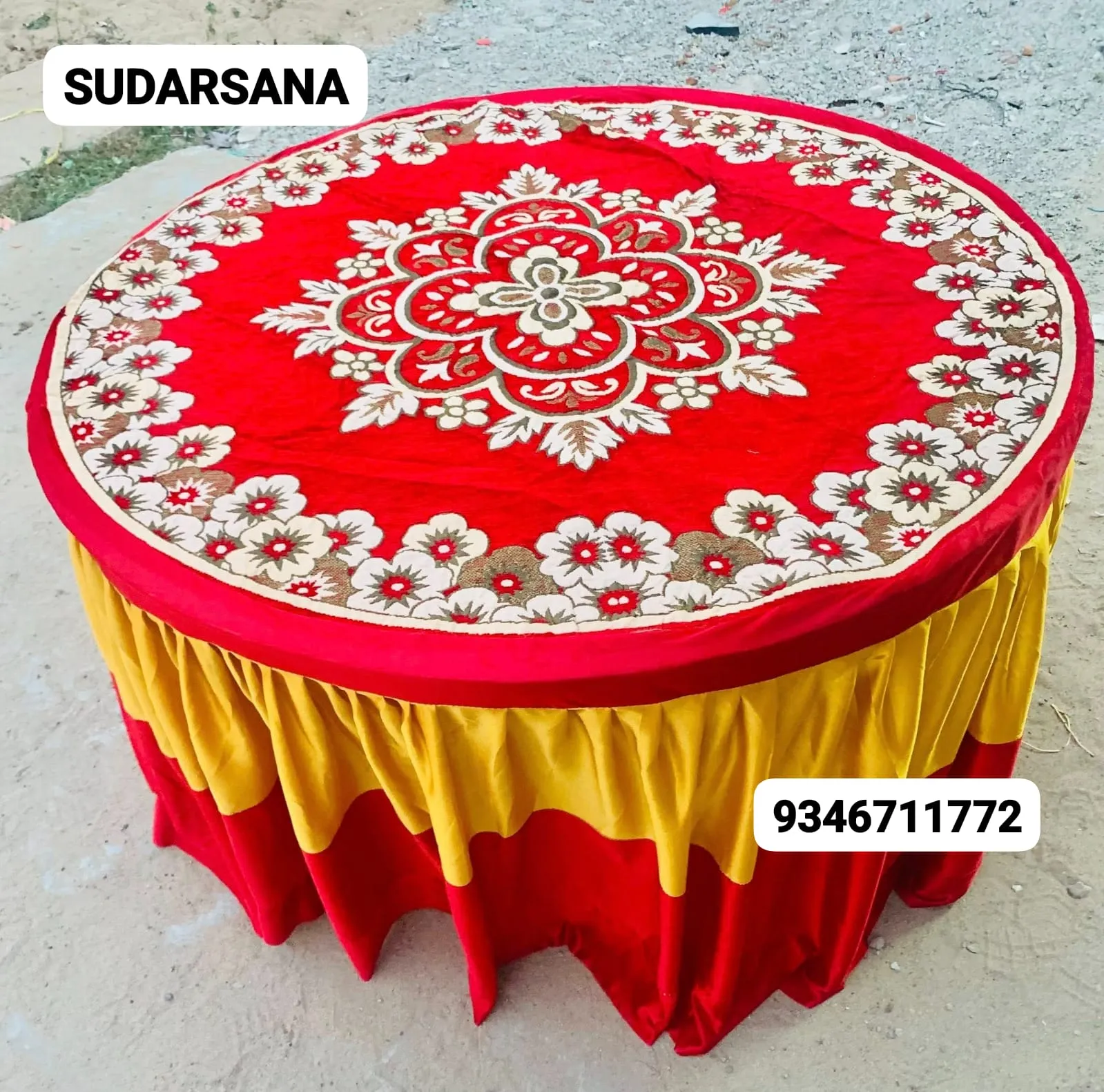 Party round table decoration covers
